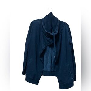 Athleta wrappers delight size medium